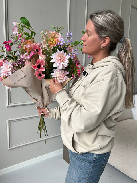 Moederdag boeket 2024 – Een succes vol kleur, liefde en blijvende bloemen
