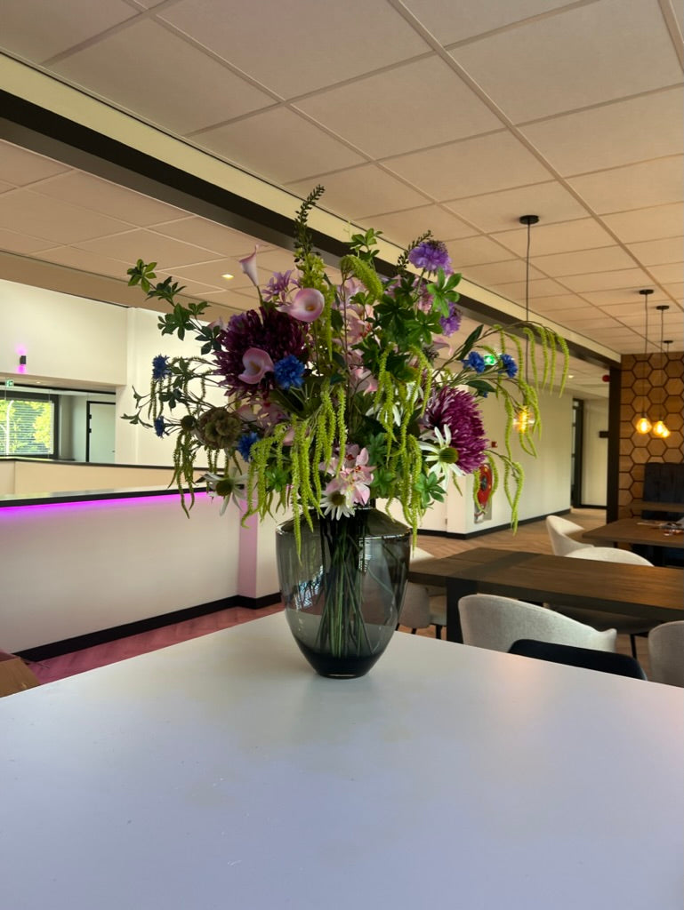 Boeket in vaas kantine Now online | Bloom of life